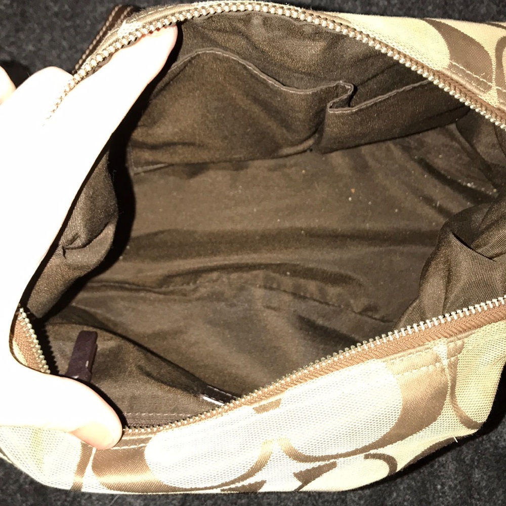 Negotiable! Authentic BNWOT Large Size Coach Purse - Picture 6 of 8